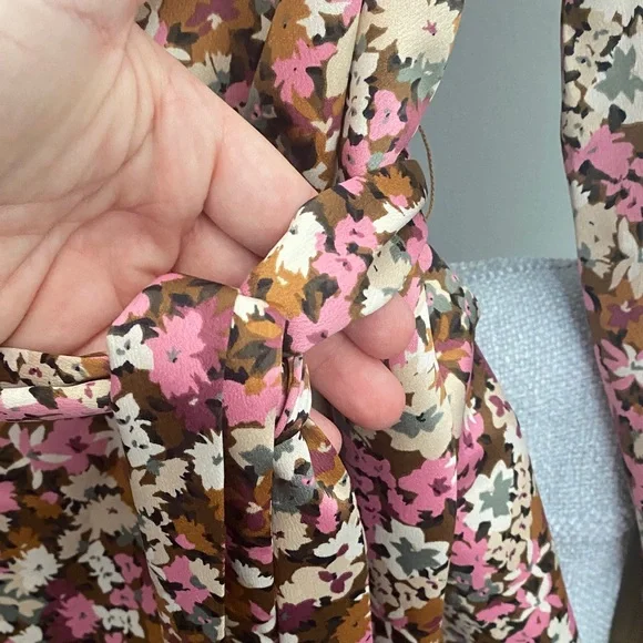 NWT LOFT Multicolor Floral Patterned dress - Picture 5 of 12